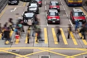 車輛右轉彎時不注意這些！兩本駕照都不夠扣，老司機都會犯錯！