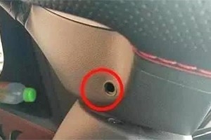 交警提醒：方向盤下有個小機關，作用很大！